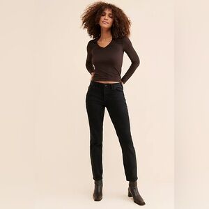 We The Free Evie Mid Rise Slim Straight Leg Jeans -  Washed Black - Size 29 EUC